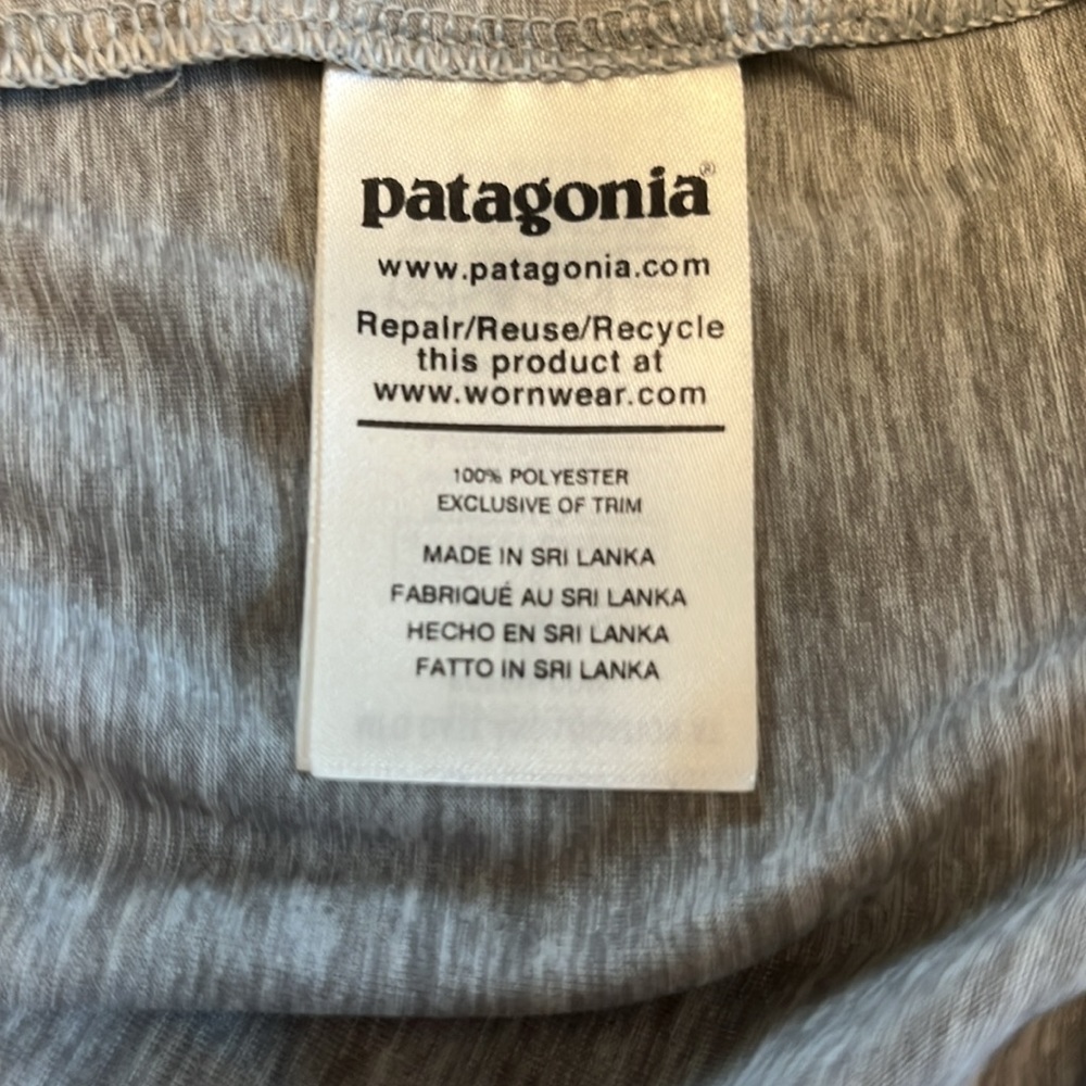Long Sleeved Patagonia Shirt - Picture 6 of 6
